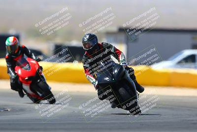 media/Mar-28-2022-Superbike Trackdays (Mon) [[b8603d0f67]]/Novice Group (1130am-12pm)/Turn 2/